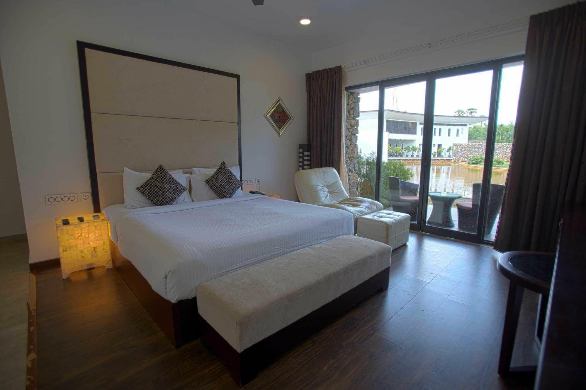 Anora Beach Resort Mahabalipuram Kūvattūr Εξωτερικό φωτογραφία